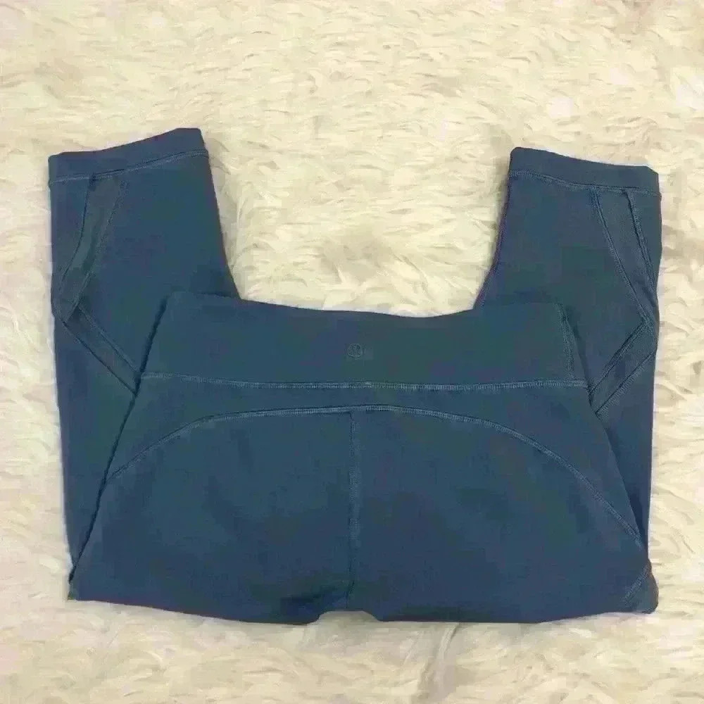 Lululemon Purple Crop Leggings Size 6